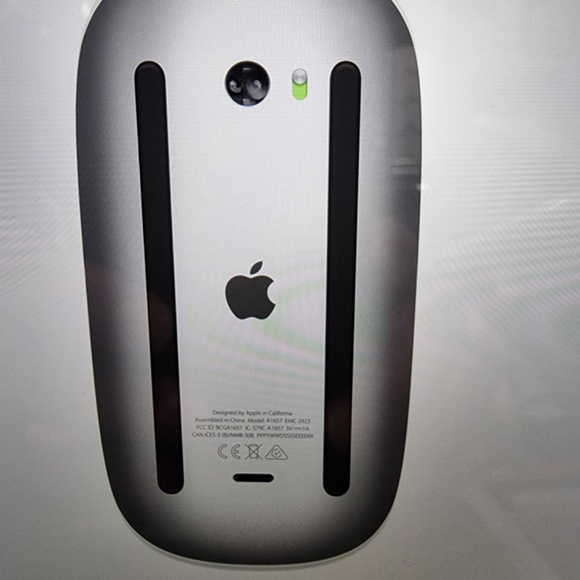 APPLE MAGIC MOUSE - Picture 2 of 5